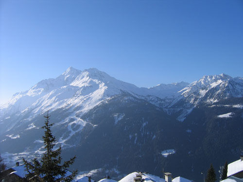 foto 8 Alquiler vacacional entre particulares La Rosire 1850 studio Rdano Alpes Saboya Vistas desde el balcn