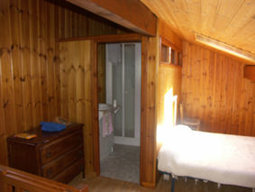 foto 4 Alquiler vacacional entre particulares Brianon chalet Provenza-Alpes-Costa Azul Altos Alpes dormitorio