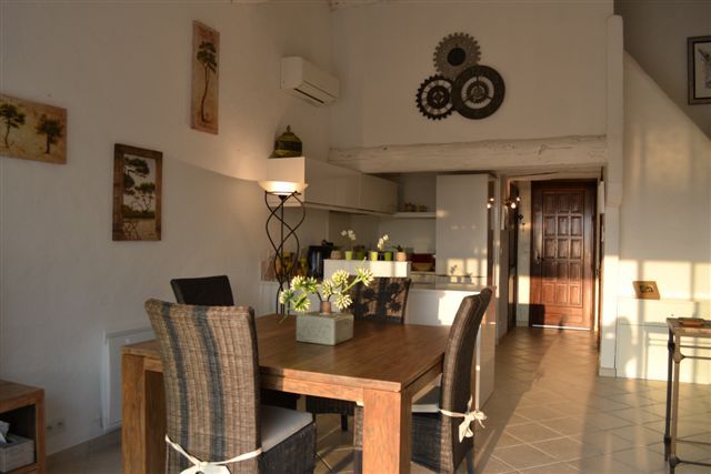 foto 4 Alquiler vacacional entre particulares Agay maison Provenza-Alpes-Costa Azul Var Comedor