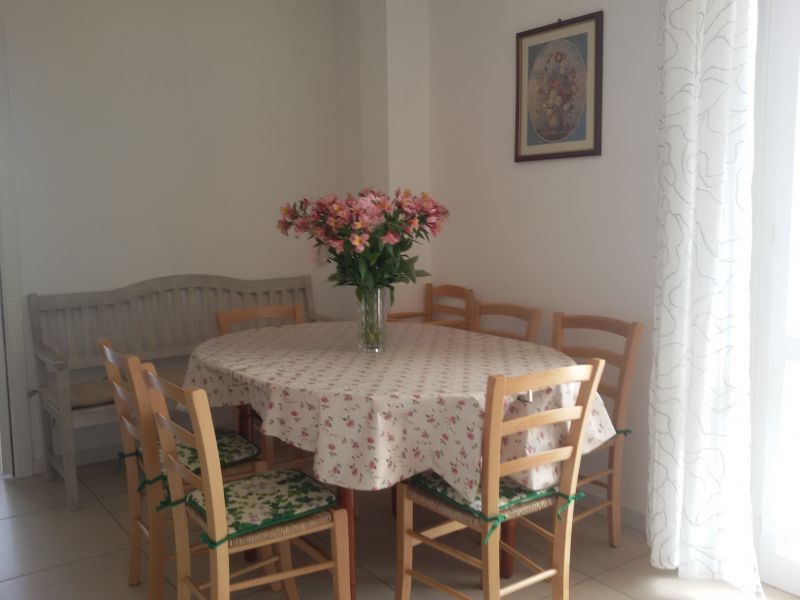 foto 6 Alquiler vacacional entre particulares Bellaria Igea Marina appartement Emilia-Romaa Rmini (provincia de) Comedor