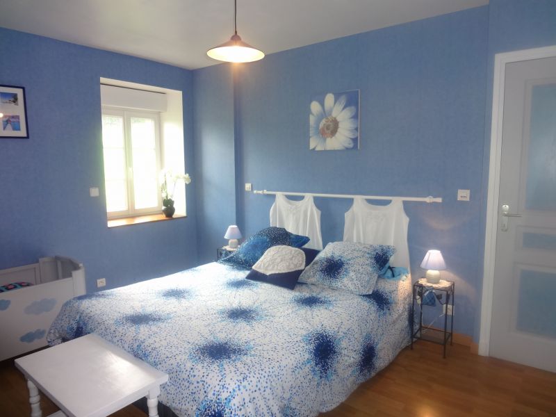 foto 12 Alquiler vacacional entre particulares Vic-sur-Cre gite Auvernia Cantal dormitorio 1