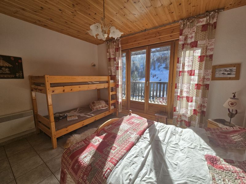 foto 7 Alquiler vacacional entre particulares Vars appartement Provenza-Alpes-Costa Azul Altos Alpes dormitorio 1