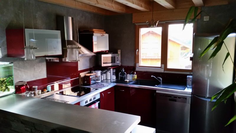 foto 3 Alquiler vacacional entre particulares Praz de Lys Sommand chalet Rdano Alpes Alta Saboya Cocina americana