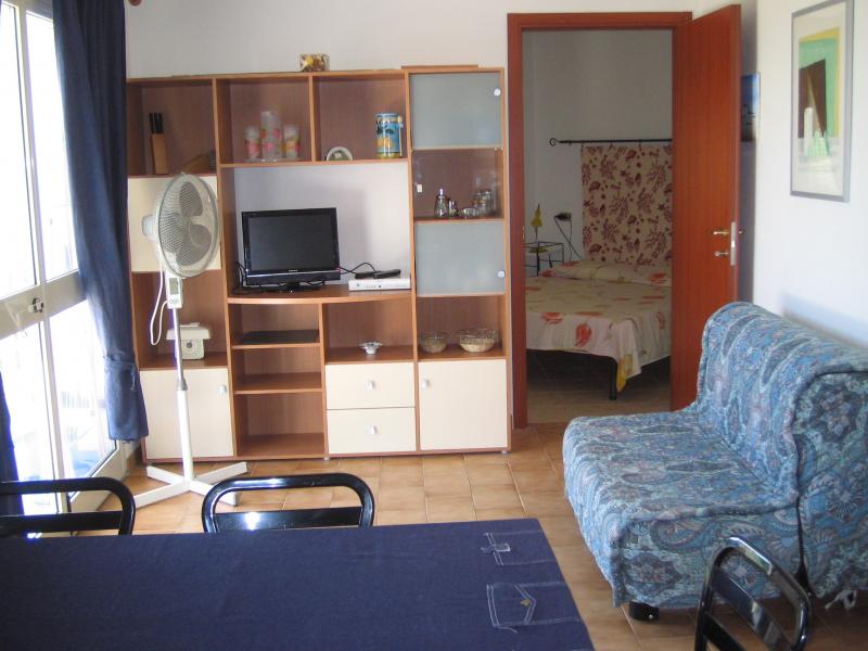 foto 4 Alquiler vacacional entre particulares Golfo Aranci appartement Cerdea Olbia Tempio (provincia de) Sala de estar