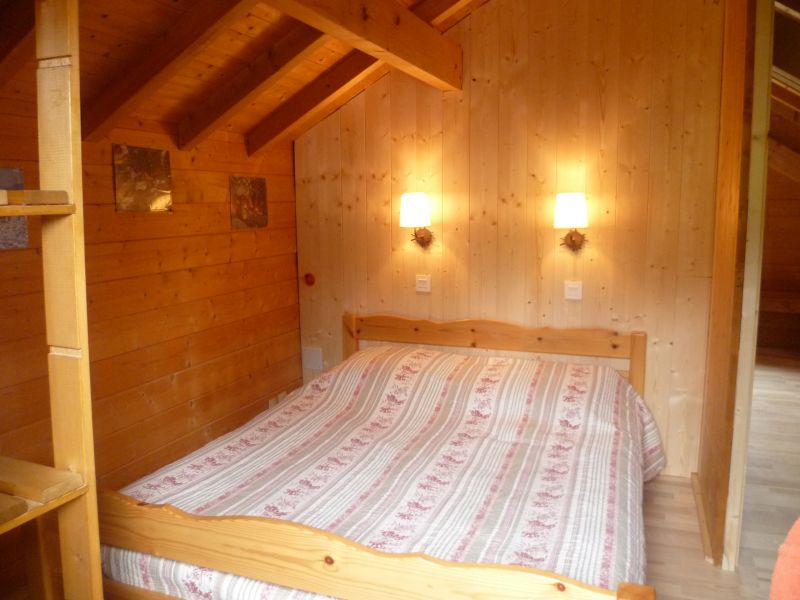 foto 7 Alquiler vacacional entre particulares Samons chalet Rdano Alpes Alta Saboya dormitorio 1