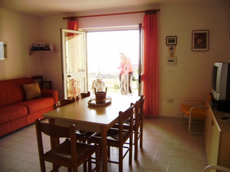 foto 1 Alquiler vacacional entre particulares Isola Rossa appartement Cerdea Olbia Tempio (provincia de) Sala de estar