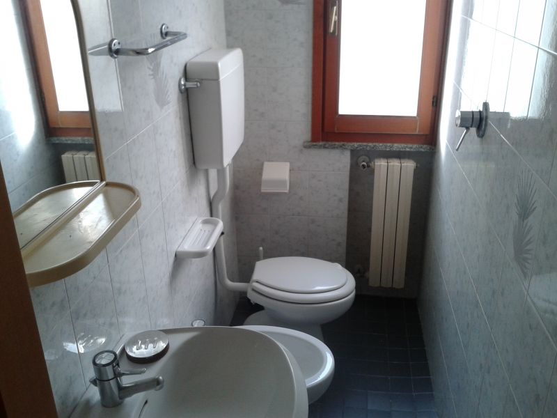 foto 8 Alquiler vacacional entre particulares Rmini appartement Emilia-Romaa Rmini (provincia de) cuarto de bao