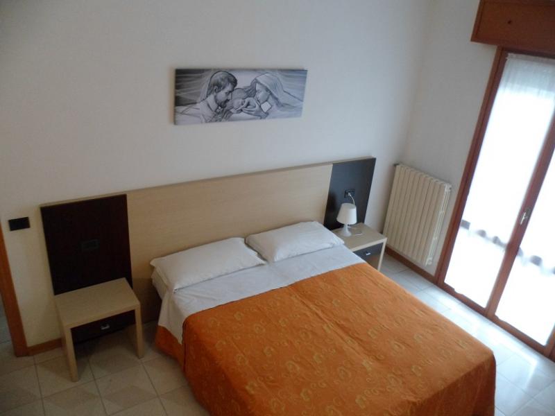 foto 5 Alquiler vacacional entre particulares Rmini appartement Emilia-Romaa Rmini (provincia de) dormitorio 2