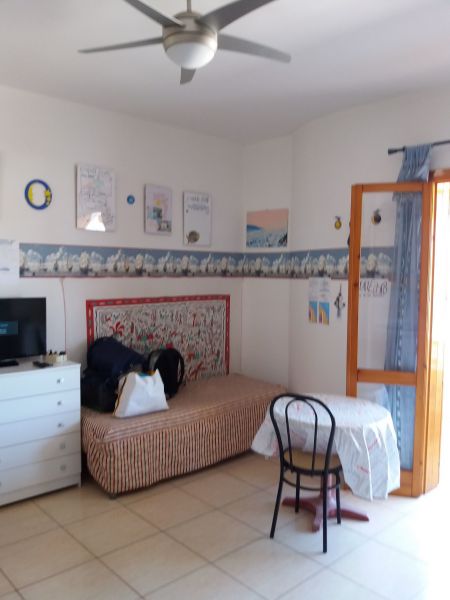 foto 5 Alquiler vacacional entre particulares Torre dell'Orso appartement Apulia Lecce (provincia de) Sala de estar