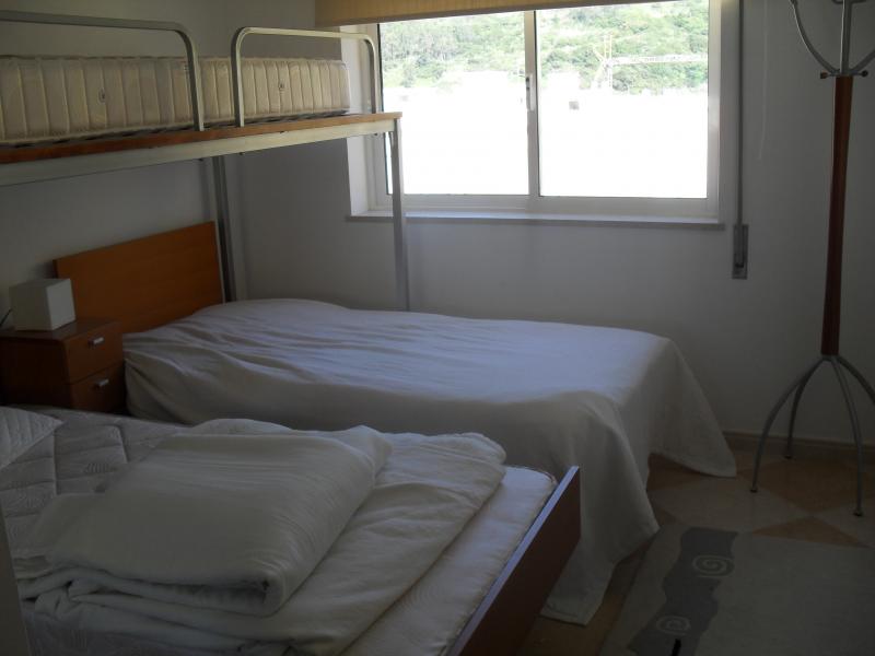 foto 4 Alquiler vacacional entre particulares Nazar appartement Estremadura  e Ribatejo Estremadura dormitorio 3