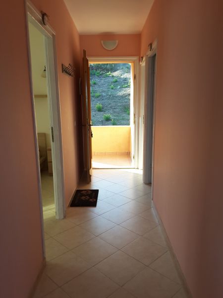 foto 6 Alquiler vacacional entre particulares Porto Vecchio appartement Crcega Crcega del Sur Pasillo