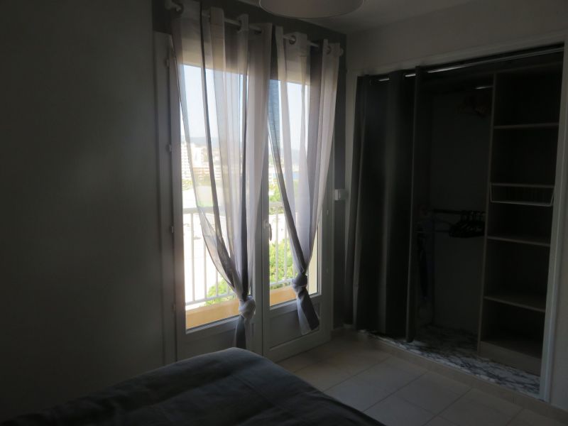 foto 8 Alquiler vacacional entre particulares Le Lavandou appartement Provenza-Alpes-Costa Azul Var dormitorio 1