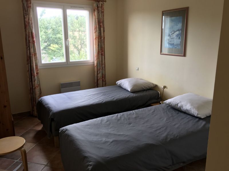 foto 24 Alquiler vacacional entre particulares Cogolin villa Provenza-Alpes-Costa Azul Var dormitorio 3