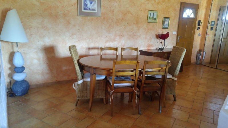 foto 6 Alquiler vacacional entre particulares Cotignac villa Provenza-Alpes-Costa Azul Var Comedor