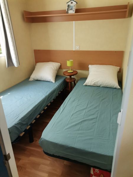 foto 4 Alquiler vacacional entre particulares Saint Pierre d'Olron mobilhome Poitou-Charentes Charente-Maritime dormitorio 2