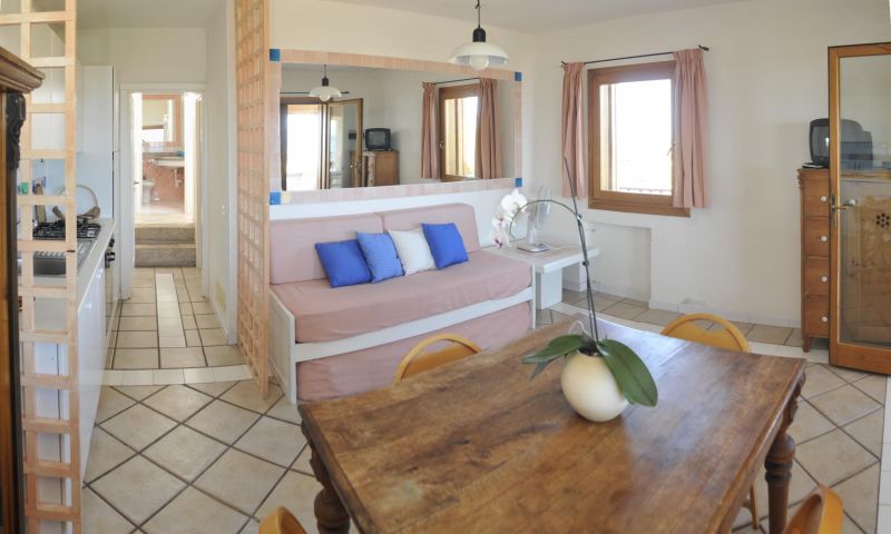 foto 5 Alquiler vacacional entre particulares Golfo Aranci appartement Cerdea Olbia Tempio (provincia de) Sala de estar