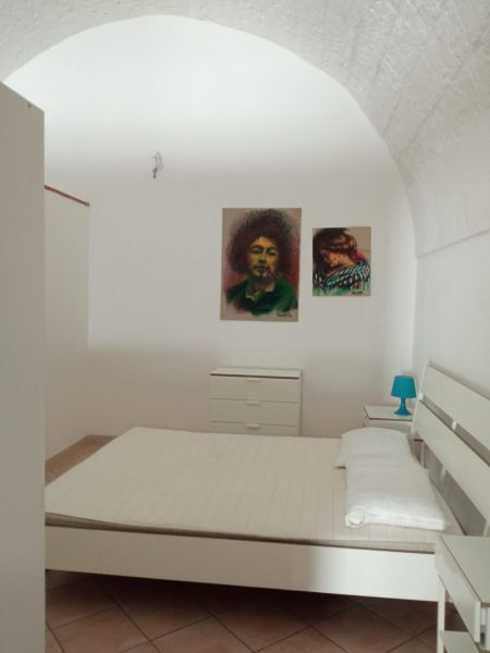 foto 7 Alquiler vacacional entre particulares Polignano a Mare appartement Apulia  dormitorio