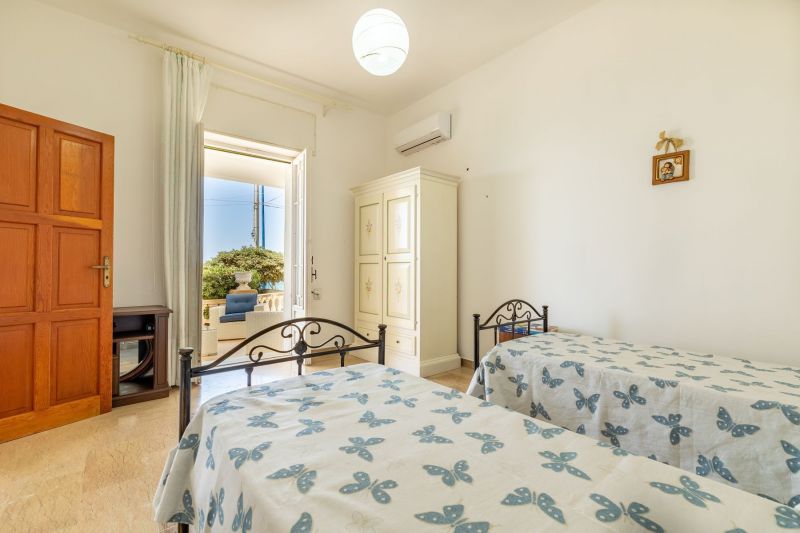 foto 17 Alquiler vacacional entre particulares Torre Suda villa Apulia Lecce (provincia de) dormitorio 2