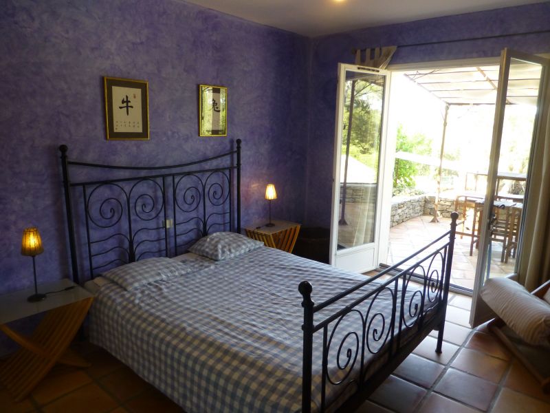 foto 22 Alquiler vacacional entre particulares Entrecasteaux villa Provenza-Alpes-Costa Azul Var dormitorio 3