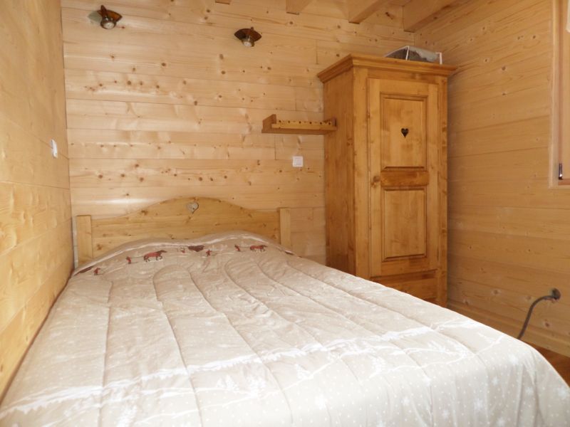 foto 5 Alquiler vacacional entre particulares Samons chalet Rdano Alpes Alta Saboya dormitorio 2