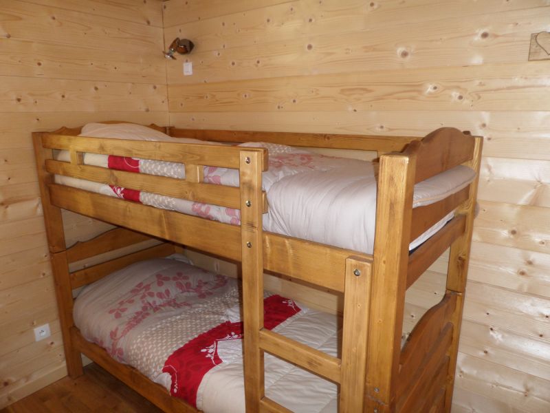 foto 6 Alquiler vacacional entre particulares Samons chalet Rdano Alpes Alta Saboya dormitorio 2