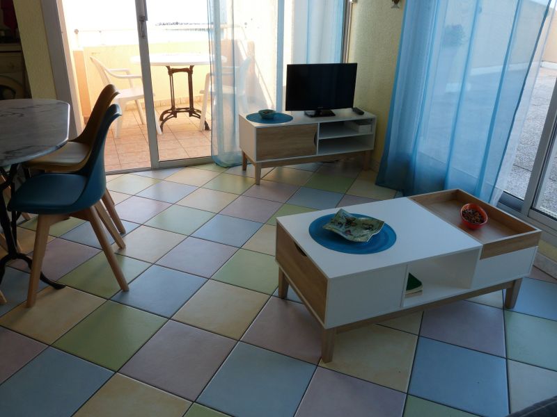 foto 10 Alquiler vacacional entre particulares Sete appartement Languedoc-Roselln Hrault Sala de estar