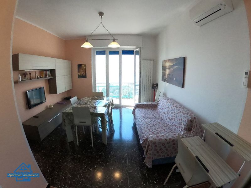 foto 4 Alquiler vacacional entre particulares Albissola appartement Liguria Savona (provincia de) Sala de estar