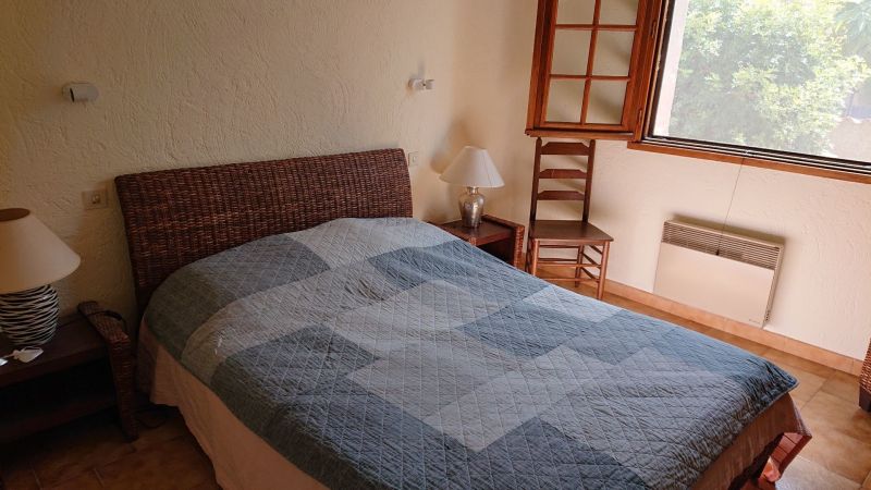 foto 12 Alquiler vacacional entre particulares Les Salles sur Verdon maison Provenza-Alpes-Costa Azul Var dormitorio 1