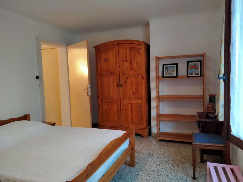 foto 6 Alquiler vacacional entre particulares Aigues Mortes appartement   dormitorio