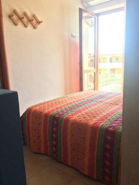 foto 7 Alquiler vacacional entre particulares Badesi appartement Cerdea  dormitorio