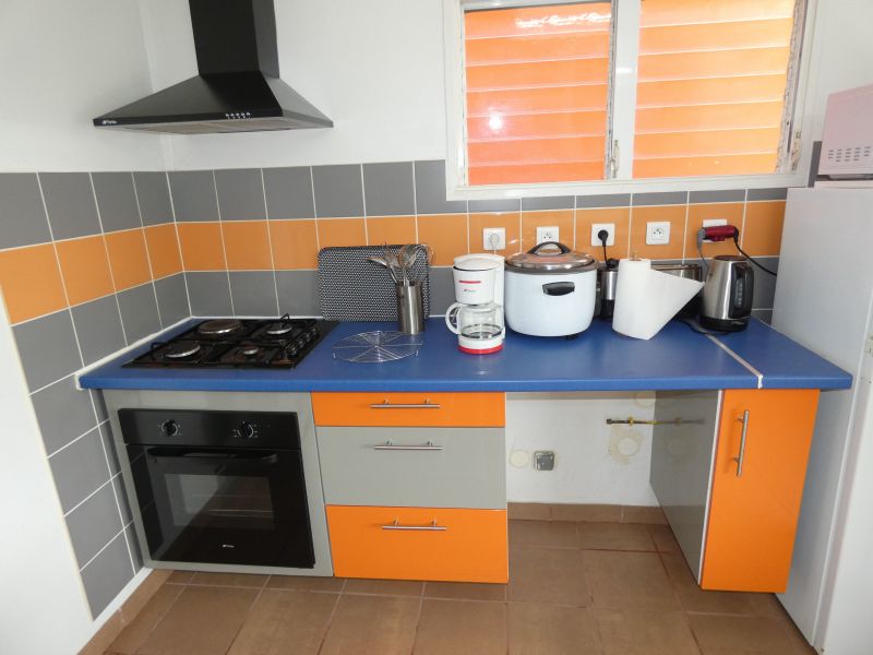 foto 7 Alquiler vacacional entre particulares Rivire Sale appartement   Cocina de verano