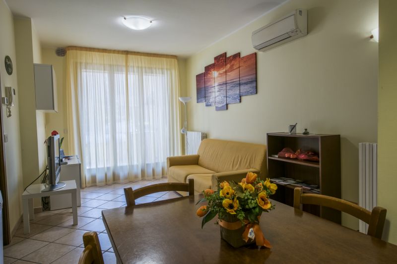 foto 6 Alquiler vacacional entre particulares Marotta appartement Marcas Pesaro Urbino (provincia de) Sala de estar