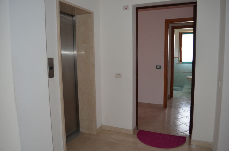 foto 11 Alquiler vacacional entre particulares Bellaria Igea Marina appartement Emilia-Romaa Rmini (provincia de) Entrada