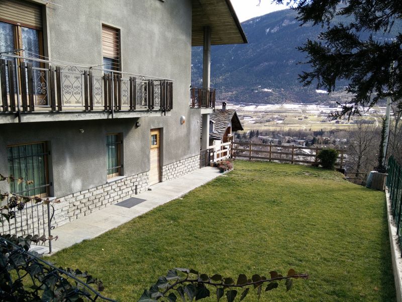 foto 1 Alquiler vacacional entre particulares Sarre appartement Valle de Aosta Aosta (provincia de) Patio