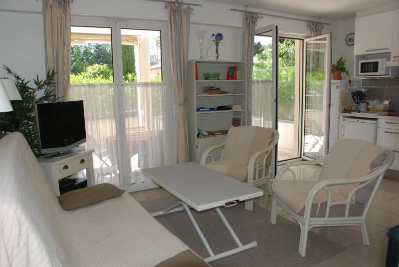 foto 5 Alquiler vacacional entre particulares Saint Raphael appartement Provenza-Alpes-Costa Azul Var Sala de estar