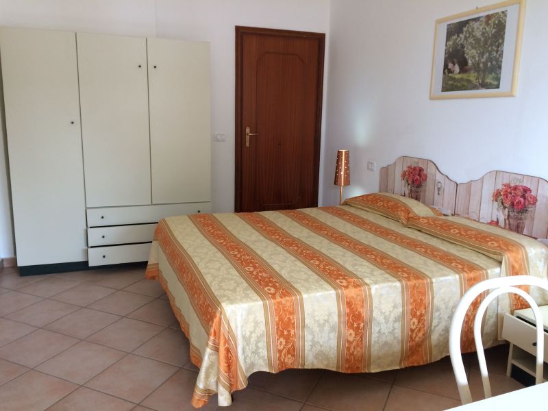 foto 8 Alquiler vacacional entre particulares Principina a Mare appartement Toscana Grosseto (provincia de) dormitorio