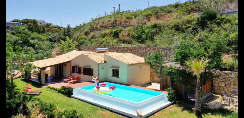 foto 4 Alquiler vacacional entre particulares Castellammare del Golfo villa Sicilia  Piscina