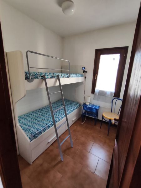 foto 5 Alquiler vacacional entre particulares Santa Teresa di Gallura appartement Cerdea Olbia Tempio (provincia de) dormitorio 2