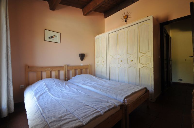 foto 18 Alquiler vacacional entre particulares Aups villa Provenza-Alpes-Costa Azul Var dormitorio 2